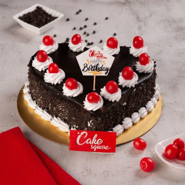 Delicious-Heart-Black-forest-Cake