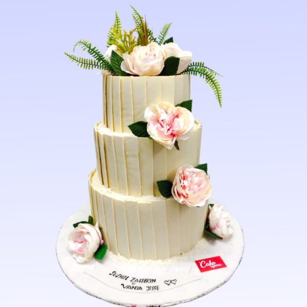 ELEGANT-WEDDING-CAKE