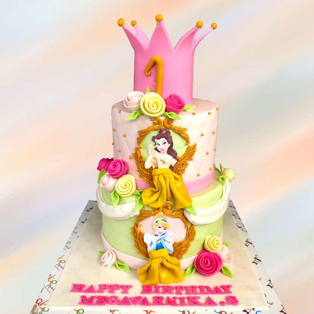 210+ Novelty Cakes Stock Photos, Pictures & Royalty-Free Images - iStock