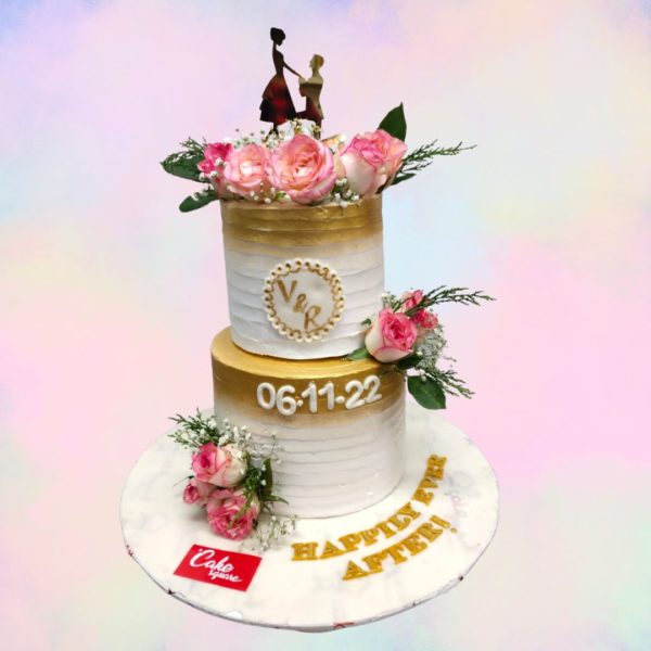White Gold Theme Wedding Cakes